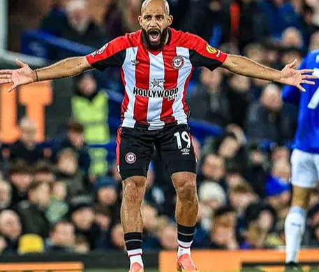 英超赛场：姆伯莫闪耀，比肩金球得主<a href='/news/tag/1081535.html' style='color: blue;'>登贝莱</a>